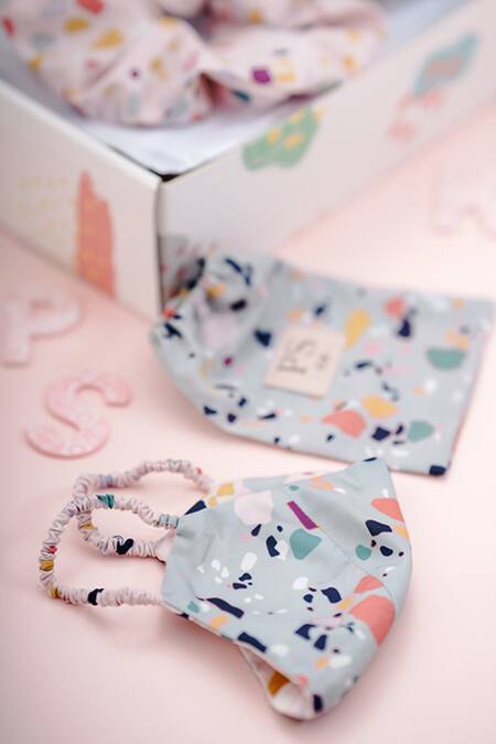 Buy_Payal Singhal Accessories_Pink Marble Print Gift Hamper Set_Online_at_Aza_Fashions