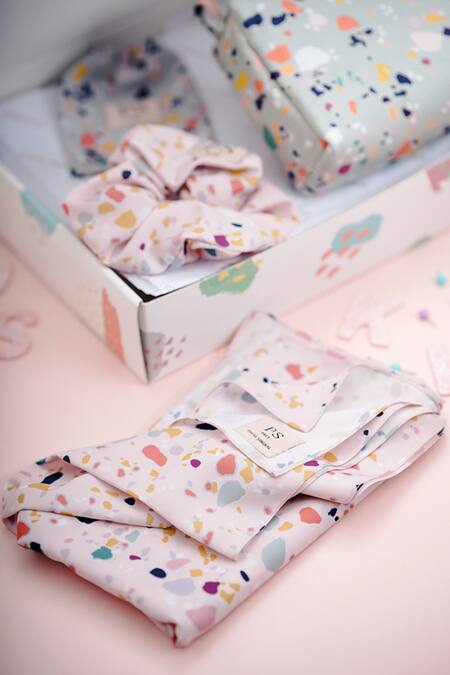 Payal Singhal Accessories_Pink Marble Print Gift Hamper Set_at_Aza_Fashions