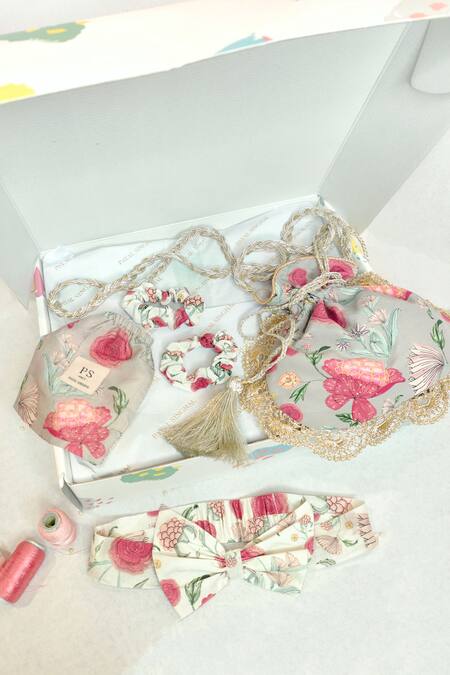 Shop_Payal Singhal Accessories_White Lace Gulbagh Print Hair Accessories Set_at_Aza_Fashions