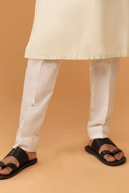 Chatenya Mittal Green Cotton, Silk Mirrors Embroidered Bundi And Kurta Set Online at Aza Fashions Chatenya Mittal_Green Cotton, Silk Mirrors Embroidered Bundi And Kurta Set _Online_at_Aza_Fashions