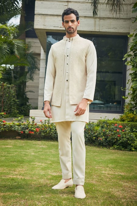 Bohame Harit Chikankari Bundi With Kurta Set 