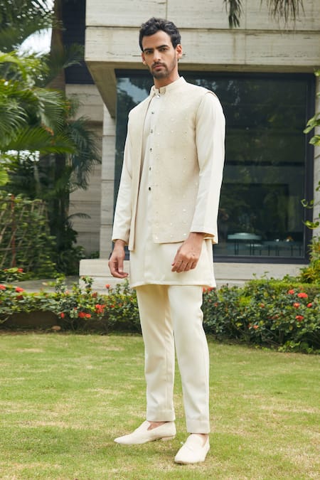 Buy_Bohame_Beige Georgette, Terrycloth Embroidery, Sequins Chikankari Bundi Kurta Set_Online_at_Aza_Fashions