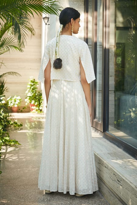 Bohame Beryl Embroidered Lehenga Set With Jacket 