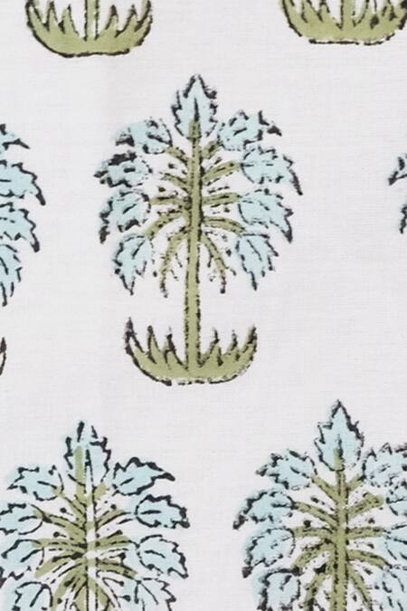 Design Gaatha_Off White Cotton Print Palm Tree Bedsheet Set_Online_at_Aza_Fashions