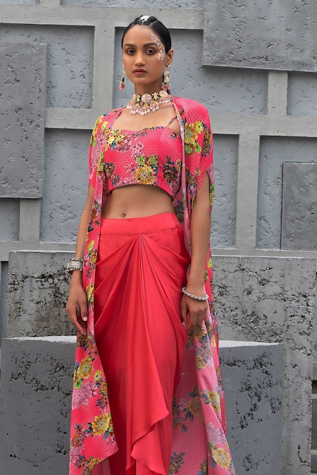 Chhavvi Aggarwal Pink Crepe, Bamboo Sequins, Beads Sweetheart Geometric Floral Cape Skirt Set Online at Aza Fashions Chhavvi Aggarwal_Pink Crepe, Bamboo Sequins, Beads Sweetheart Geometric Floral Cape Skirt Set _Online_at_Aza_Fashions