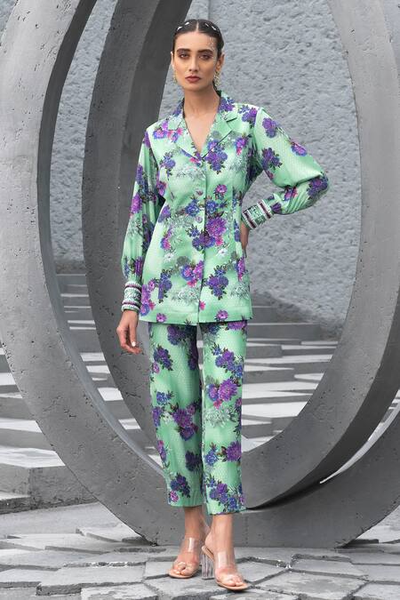 Chhavvi Aggarwal Green Crepe Printed And Embroidered Geometric Floral Jacket & Pant Set