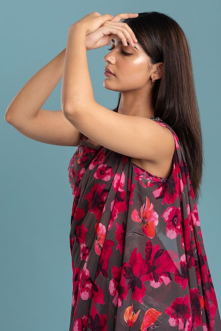 Buy Raasa Grey Georgette, Crepe Square Dancing Dynamo Pre-draped Printed Saree With Blouse Online at Aza Fashions Buy_Raasa_Grey Georgette, Crepe Square Dancing Dynamo Pre-draped Printed Saree With Blouse _Online_at_Aza_Fashions