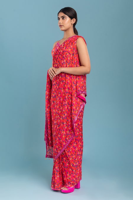 Raasa Pink Georgette, Crepe, Joyful Daisy Floral Print Pre-draped Saree With Blouse Online at Aza Fashions Raasa_Pink Georgette, Crepe, Joyful Daisy Floral Print Pre-draped Saree With Blouse _Online_at_Aza_Fashions
