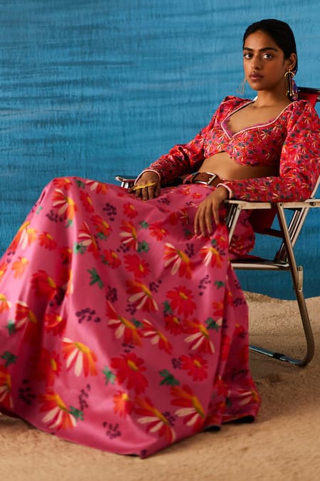 Shop_Raasa_Pink Silk Printed Floral Leaf Neck Joyful Daisy Lehenga Set  _at_Aza_Fashions