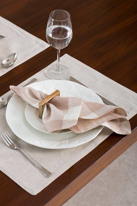 Buy Elm & Oak Cream Cotton Salento Plain Placemat - Set Of 4 at Aza Fashions Buy_Elm & Oak_Cream Cotton Salento Plain Placemat - Set Of 4_at_Aza_Fashions