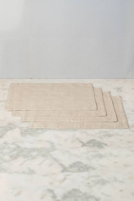 Shop Elm & Oak Cream Cotton Salento Plain Placemat - Set Of 4 at Aza Fashions Shop_Elm & Oak_Cream Cotton Salento Plain Placemat - Set Of 4_at_Aza_Fashions