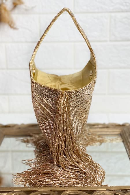 Buy Gold Fringe Bag, Handbag With Sparkle Embroidery, Sequin Work, Zardozi  Work and Gold Handle for Wedding, Western and Traditional Outfit. Online in  India - Etsy