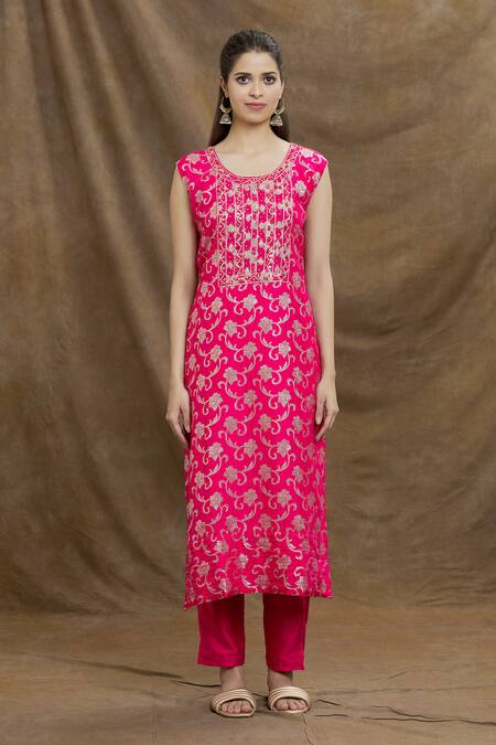 Naintara Bajaj_Pink Kurta Jacquard Embroidery Floral Round Neck Vines Work Pant Set _Online_at_Aza_Fashions