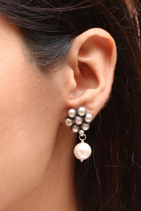 Oxidised Silver Beaded Afghani Chandbali Stud Earrings||Silver||Set of 1 -  SpazaShop