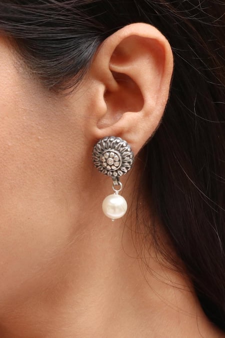 92.5 Sterling Silver earrings Small Floral Design Embossed Oxidized Stud  Earrings