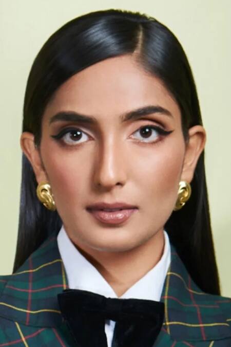 Radhika Agrawal Jewels Gold Plated Infinity Stud Earrings Online at Aza Fashions Radhika Agrawal Jewels_Gold Plated Infinity Stud Earrings _Online_at_Aza_Fashions