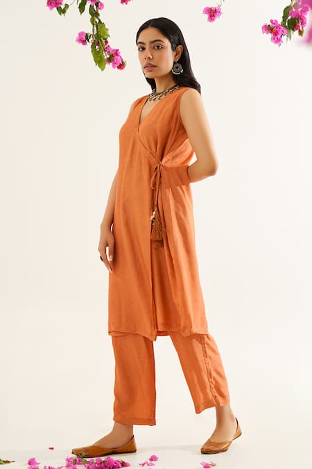 Buy Tuli Brown Denim V-neck Angarkha Kurta And Pant Set Online at Aza Fashions Buy_Tuli_Brown Denim V-neck Angarkha Kurta And Pant Set _Online_at_Aza_Fashions