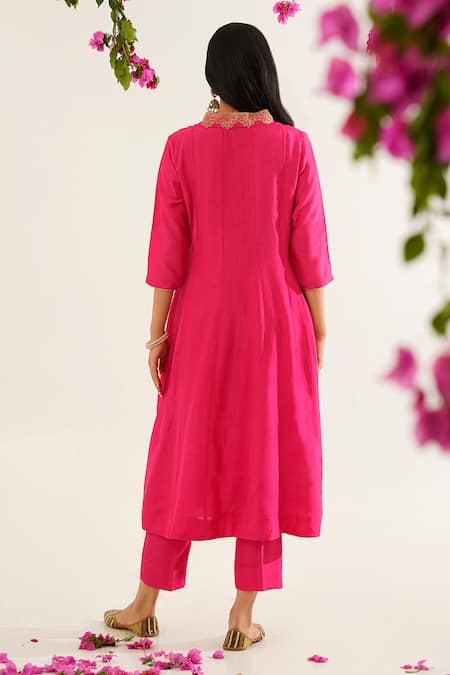 Tuli Pink Embroidery V-neck Batasi Kaveri Anarkali Kurta And Pant Set Online at Aza Fashions Tuli_Pink Embroidery V-neck Batasi Kaveri Anarkali Kurta And Pant Set _Online_at_Aza_Fashions