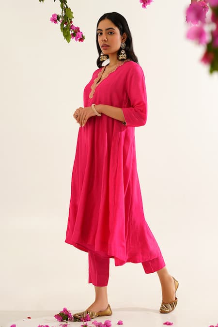 Buy Tuli Pink Embroidery V-neck Batasi Kaveri Anarkali Kurta And Pant Set Online at Aza Fashions Buy_Tuli_Pink Embroidery V-neck Batasi Kaveri Anarkali Kurta And Pant Set _Online_at_Aza_Fashions