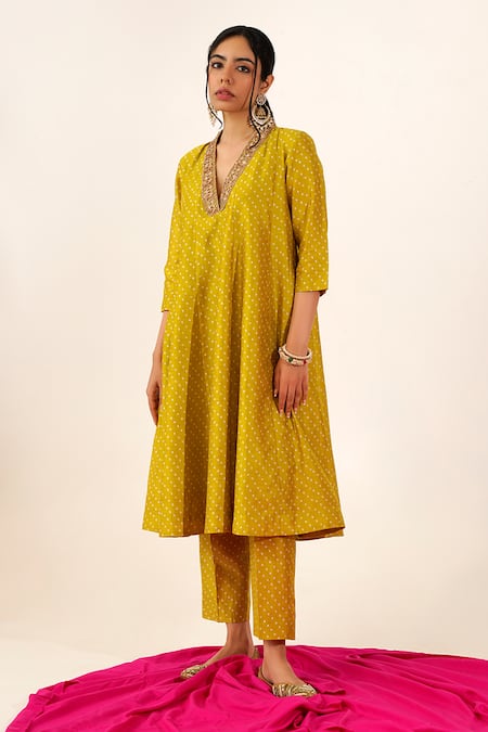 Tuli Yellow Chanderi V-neck Sudara Veda Anarkali Kurta And Pant Set Online at Aza Fashions Tuli_Yellow Chanderi V-neck Sudara Veda Anarkali Kurta And Pant Set _Online_at_Aza_Fashions