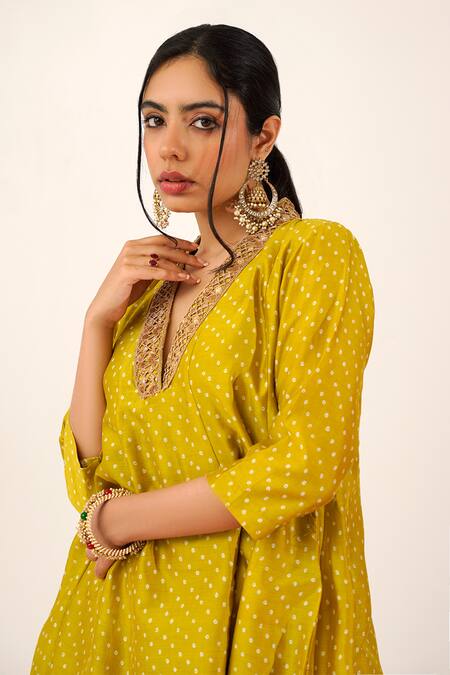 Tuli Yellow Chanderi V-neck Sudara Veda Anarkali Kurta And Pant Set at Aza Fashions Tuli_Yellow Chanderi V-neck Sudara Veda Anarkali Kurta And Pant Set _at_Aza_Fashions