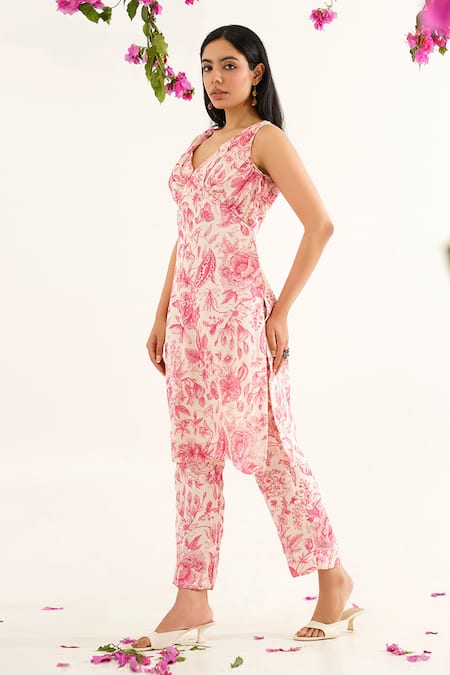 Tuli White Silk V-neck Mora Nayna Printed Kurta And Pant Set Online at Aza Fashions Tuli_White Silk V-neck Mora Nayna Printed Kurta And Pant Set _Online_at_Aza_Fashions