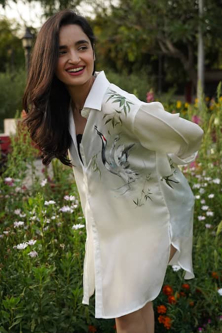 Kyra By Nina + Deepika White Modal, Satin Collared A Stork Of Luck Hand Painted Shirt Online at Aza Fashions Kyra By Nina + Deepika_White Modal, Satin Collared A Stork Of Luck Hand Painted Shirt _Online_at_Aza_Fashions