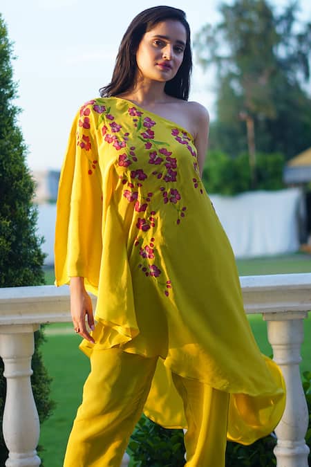 Kyra By Nina + Deepika_Yellow Crepe One Shoulder Etheral Bloom Hand Painted Top And Pant Set _Online_at_Aza_Fashions