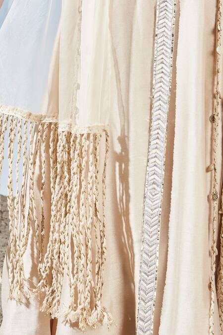 Siyona By Ankurita Grey Organza, Silk Embroidery V-neck Embrodiered Blouse Lehenga Skirt Set at Aza Fashions Siyona By Ankurita_Grey Organza, Silk Embroidery V-neck Embrodiered Blouse Lehenga Skirt Set _at_Aza_Fashions