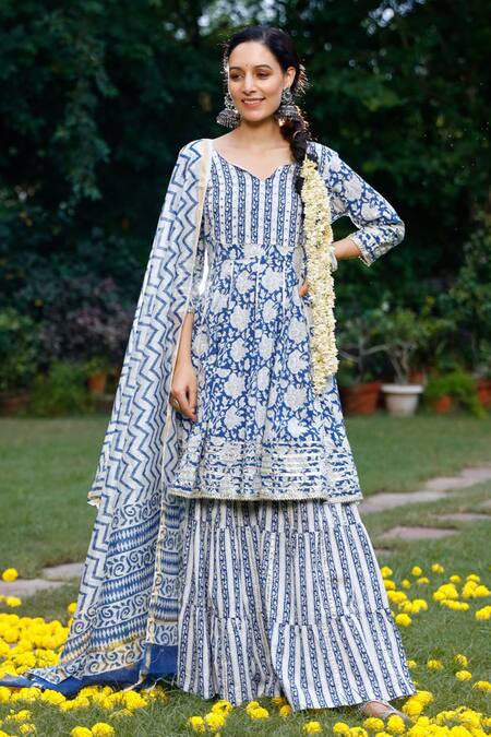 Beautiful dress | Peplum top outfits, Indian fashion dresses, Sharara suit  designs