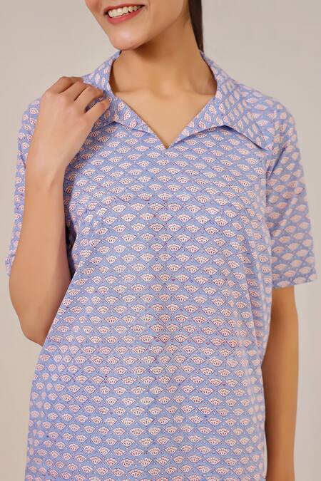 Pheeta_Blue Cotton Printed Floral Patterns Spread Top And Shorts Nightwear Set _at_Aza_Fashions