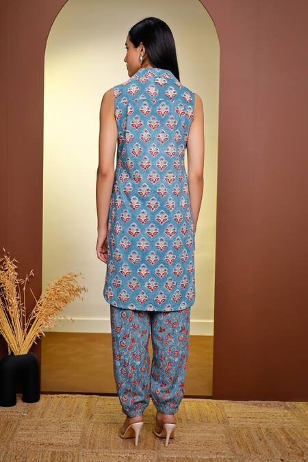 Shop Pheeta Blue Cotton Floral Patterns Notched Collar Kurta And Patiala Pant Set at Aza Fashions Shop_Pheeta_Blue Cotton Floral Patterns Notched Collar Kurta And Patiala Pant Set _at_Aza_Fashions