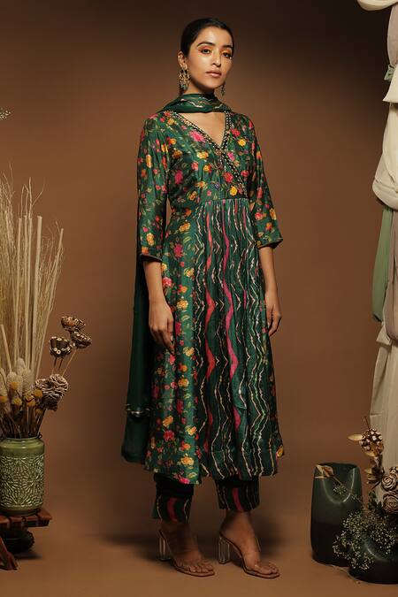 Shop Label NE'Chi Green Silk Embroidery V-neck Floral Pattern Anarkali Set at Aza Fashions Shop_Label NE'Chi_Green Silk Embroidery V-neck Floral Pattern Anarkali Set_at_Aza_Fashions
