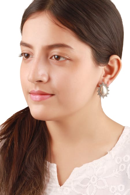 Sangeeta Boochra Handcrafted Stud Earrings 