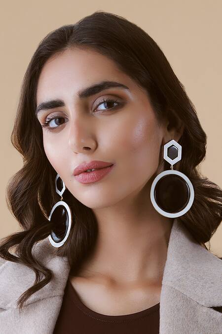 Buy Varnika Arora Black Azra Dangler Earrings at Aza Fashions Buy_Varnika Arora_Black Azra Dangler Earrings_at_Aza_Fashions