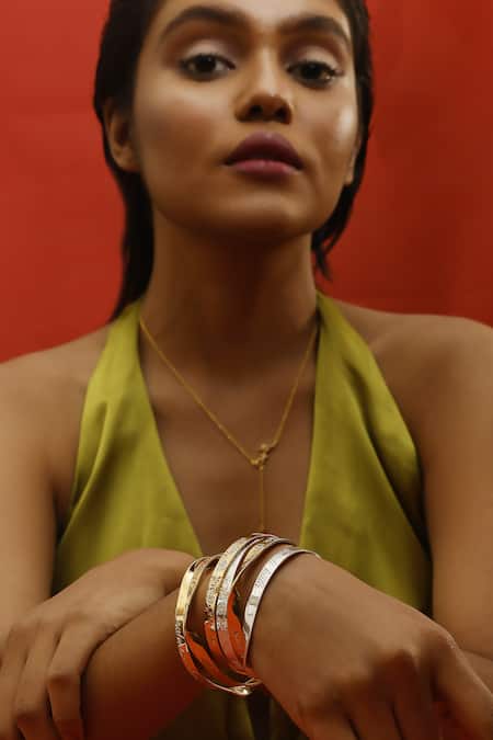 Custom 18k Gold Plated stainless steel Bracelet Watersafe 💦 – CHIKAAG