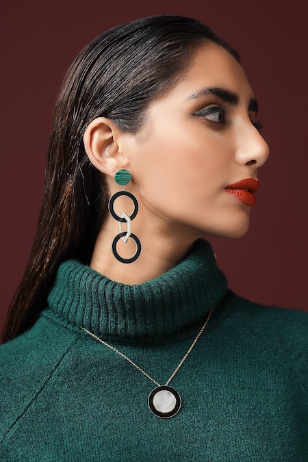 Buy_Varnika Arora_Black Adeine Chain Link Earrings _Online_at_Aza_Fashions