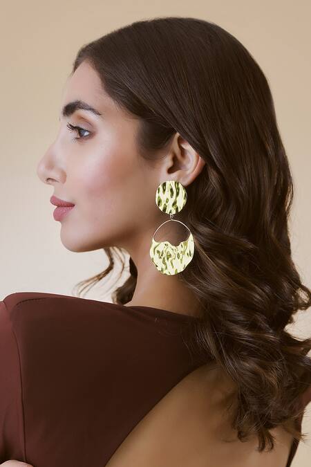 Buy Varnika Arora Gold Plated Cut Work Aziya Hammered Earrings at Aza Fashions Buy_Varnika Arora_Gold Plated Cut Work Aziya Hammered Earrings _at_Aza_Fashions