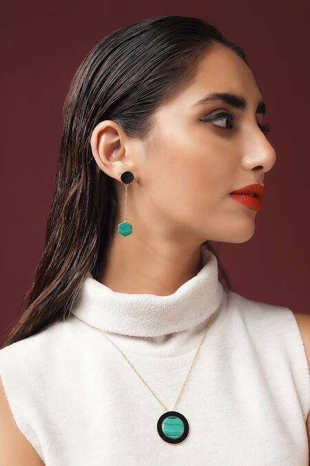 Shop_Varnika Arora_Black Stones Aiane Studded Earrings _Online_at_Aza_Fashions