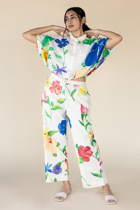 Purvi Doshi Off White Muslin Hand Painted Bloom Shirt Collar Balloon Crop Top  