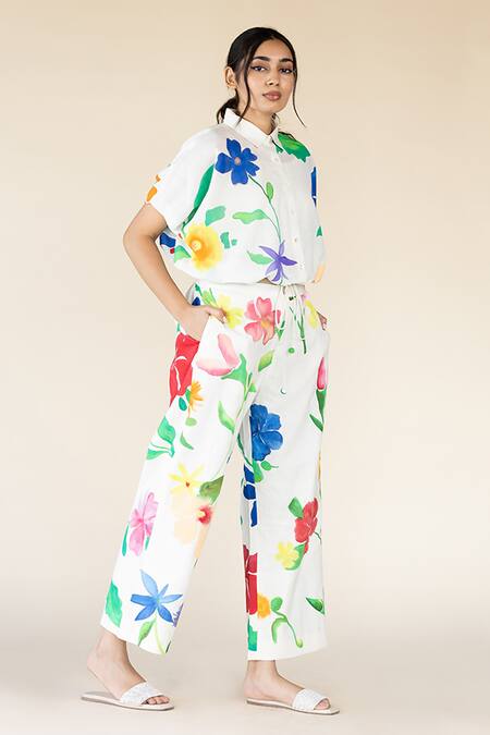 Purvi Doshi_Off White Muslin Shawl Neck Bloom Hand Painted Balloon Crop Top_Online_at_Aza_Fashions