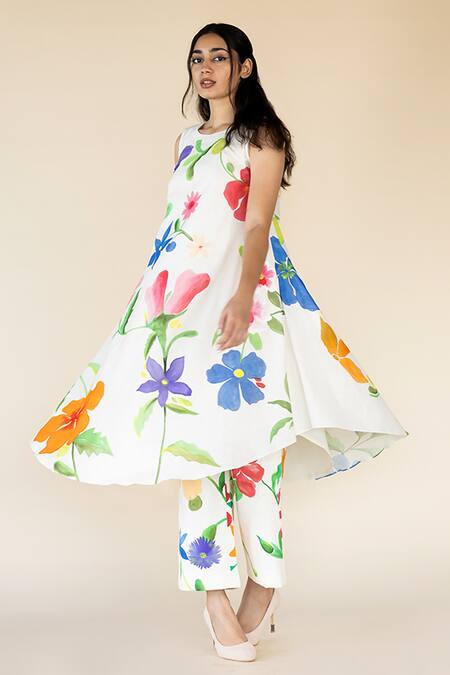 Purvi Doshi_Off White Muslin Floral Hand Painted Wide Legged Pant_Online_at_Aza_Fashions