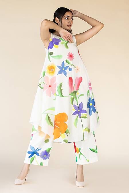 Buy_Purvi Doshi_Off White Muslin Floral Hand Painted Wide Legged Pant_Online_at_Aza_Fashions