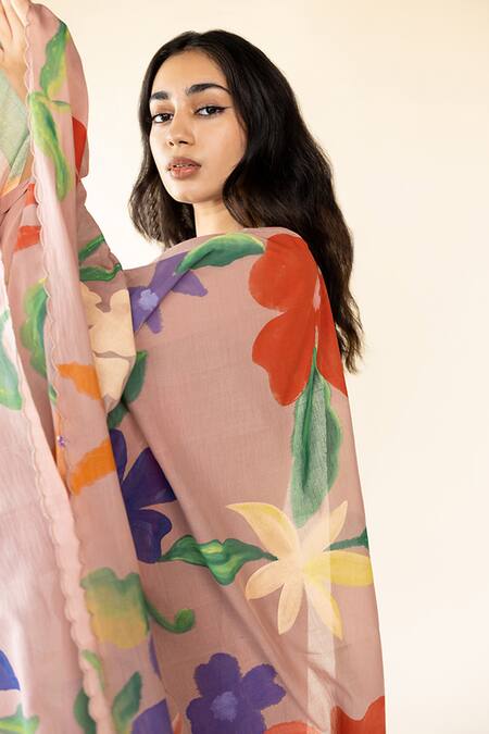 Shop Purvi Doshi Pink Embroidery Floral Hand Painted Dupatta Online at Aza Fashions Shop_Purvi Doshi_Pink Embroidery Floral Hand Painted Dupatta_Online_at_Aza_Fashions