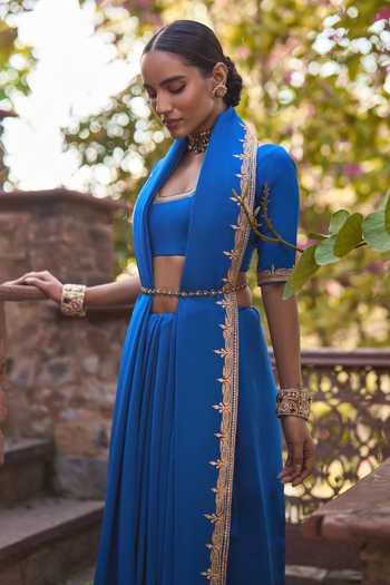 The Whole Nine Yards_Blue Crepe, Silk Embroidery Square Saanjh Paisley Border Work Saree With Blouse _Online_at_Aza_Fashions