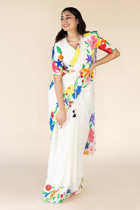 Purvi Doshi_Off White Muslin Floral Hand Painted Saree_at_Aza_Fashions