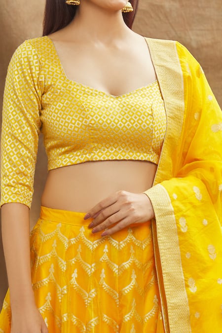 Shop_Resa By Ushnakmals_Yellow Woven Chevron Sweetheart Neck Pattern Lehenga Set_Online_at_Aza_Fashions