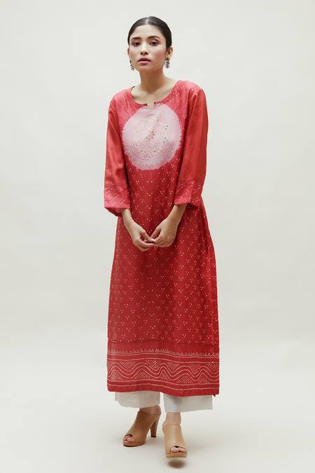 Naina Jain Orange Silk Gota Patti, Embroidery Round Neck Rust Bandhani Kurta Online at Aza Fashions Naina Jain_Orange Silk Gota Patti, Embroidery Round Neck Rust Bandhani Kurta _Online_at_Aza_Fashions