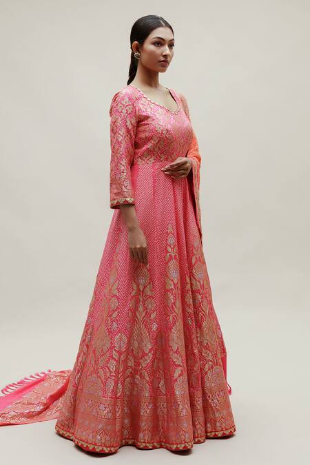 Naina Jain Peach Georgette Embroidery, Floral And Bandhani Pattern Anarkali With Dupatta Online at Aza Fashions Naina Jain_Peach Georgette Embroidery, Floral And Bandhani Pattern Anarkali With Dupatta_Online_at_Aza_Fashions