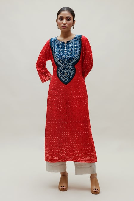 Naina Jain Red Silk Gota Patti Round Neck Bandhani Work Kurta 